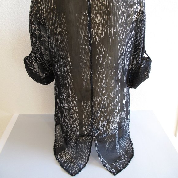 EXPRESS Black and White Chiffon Blouse - Picture 8 of 14